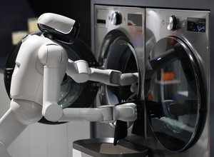 LG to build Korea's first humanoid 'data factory' to train robots