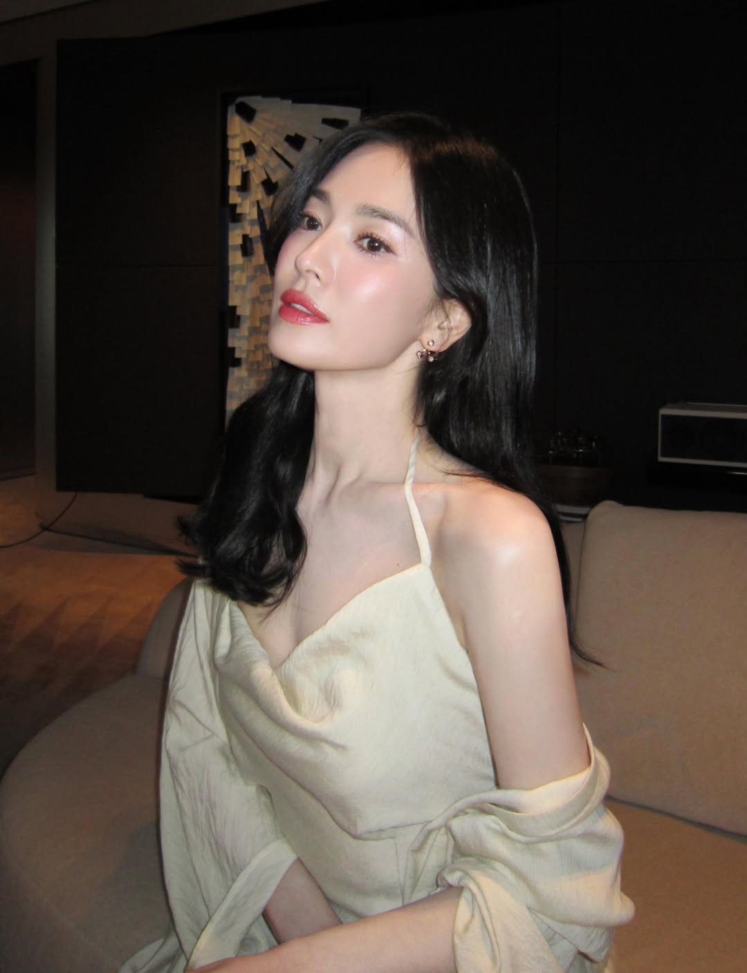 사진=송혜교 채널