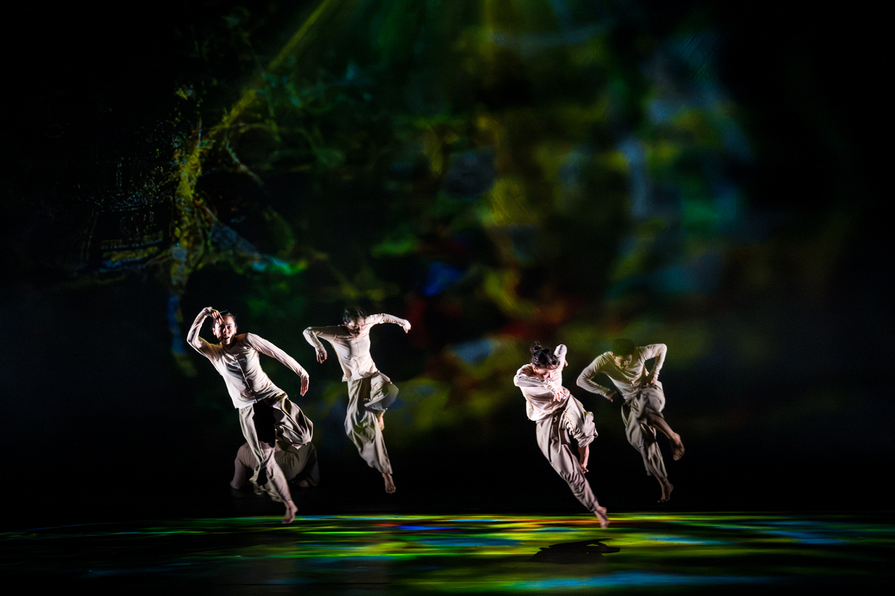 T.H.E. Dance Company performs "Strangely Familiar" during SIFA 2006 in Singapore. (Arts House Group)