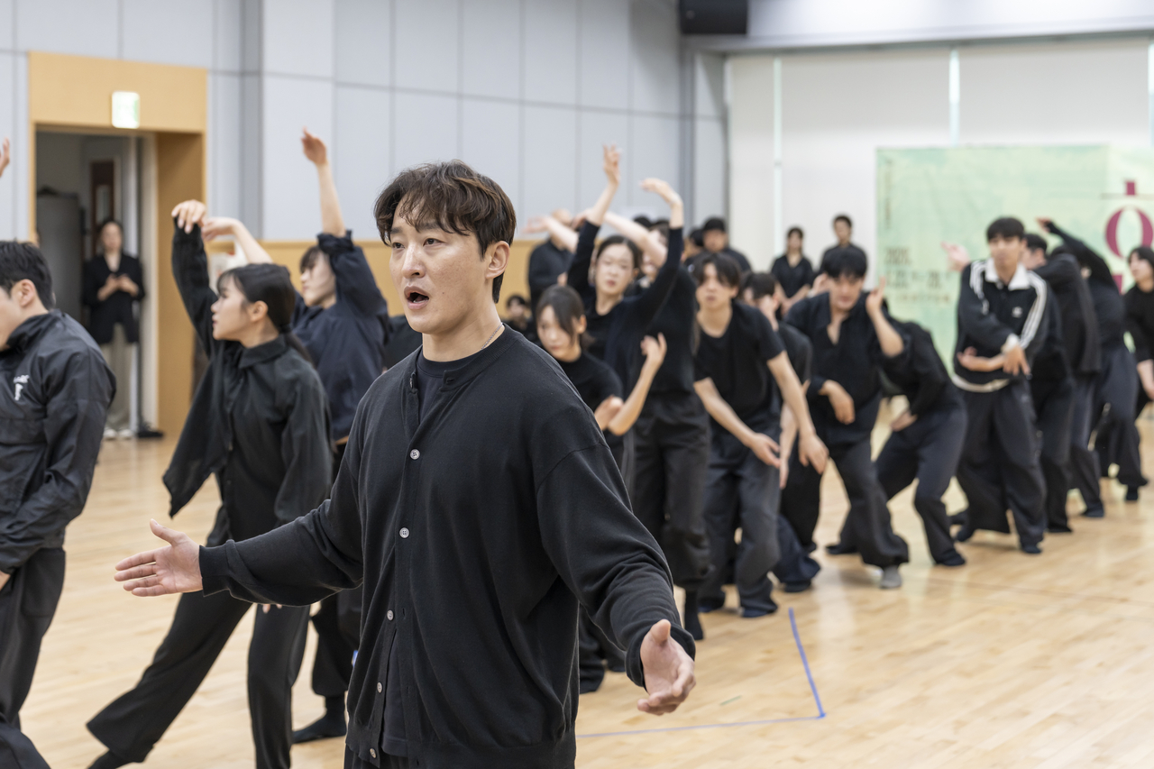 Members of the National Changgeuk Company of Korea rehearse a scene from "Hyomyeong: The Prince of Art" at a studio at the National Theater of Korea in Seoul. (National Changgeuk Company of Korea)