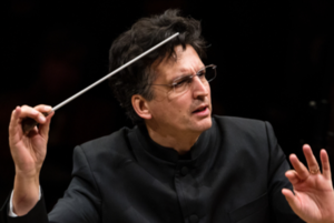 Michael Sanderling finds a common 'soul' in Sibelius, Tchaikovsky