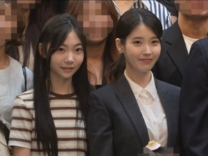 “에휴 착한 사람” 아이유, 결혼식장서 어쨌길래…‘폭싹’ 아역 모녀 ‘심쿵’