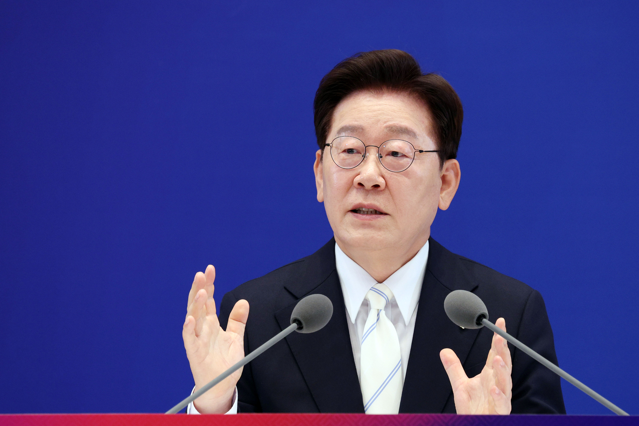 President Lee Jae Myung speaks during a press conference at Cheong Wa Dae in Seoul on Monday. (Yonhap)