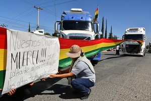 Bolivia roadblocks ease but shortages of basics persist