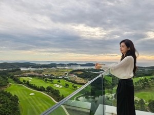 ‘원조 요정’ 성유리, 몰라보겠네..확 달라진 최신 근황