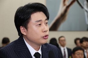 은현장 “김세의 감옥서 빵도 못 사먹게 만들겠다”…계좌 이어 ‘영치금 가압류’ 신청