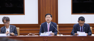 Gov't to seek dismissal of heads of 2 public firms following review