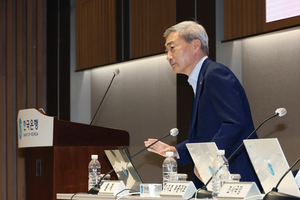 한국은행 총재 “올해 성장률 전망치 상향 조정될 것”