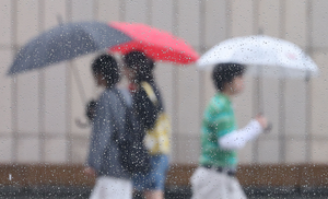 Rain to continue nationwide through evening after heavy downpours