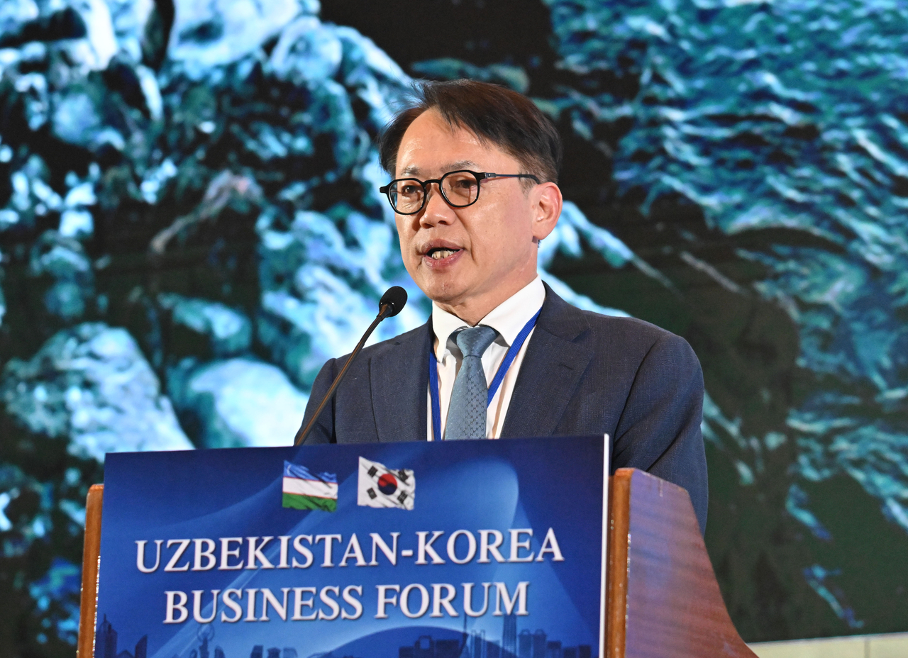 Park Jae-yong, president of Youngone Corporation, speaks at the Korea-Uzbekistan Business Forum 2026 in Tashkent, Uzbekistan, on Tuesday. (Im Se-jun/The Korea Herald)
