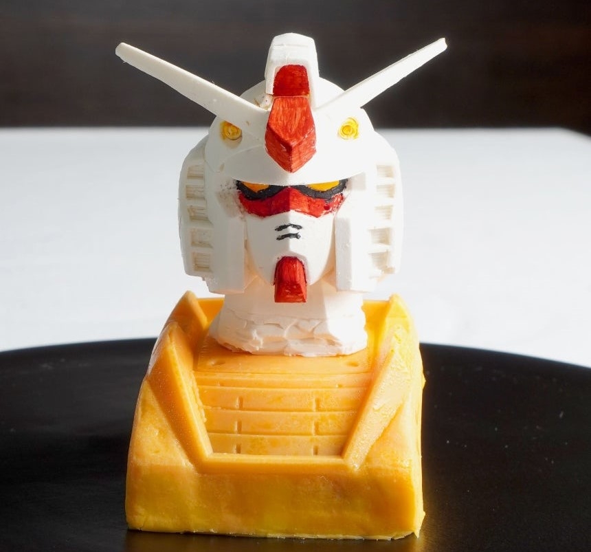 A dessert shaped like a character from "Gundam," Chef Choi Hyun-seok's favorite anime series. [Provided by Choi.]