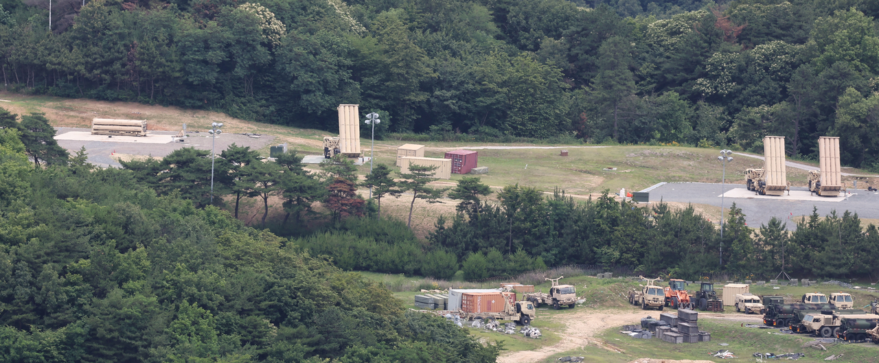 Truck-mounted THAAD launchers are seen at a military base in Seongju, North Gyeongsang Province, Sunday. (Yonhap)
