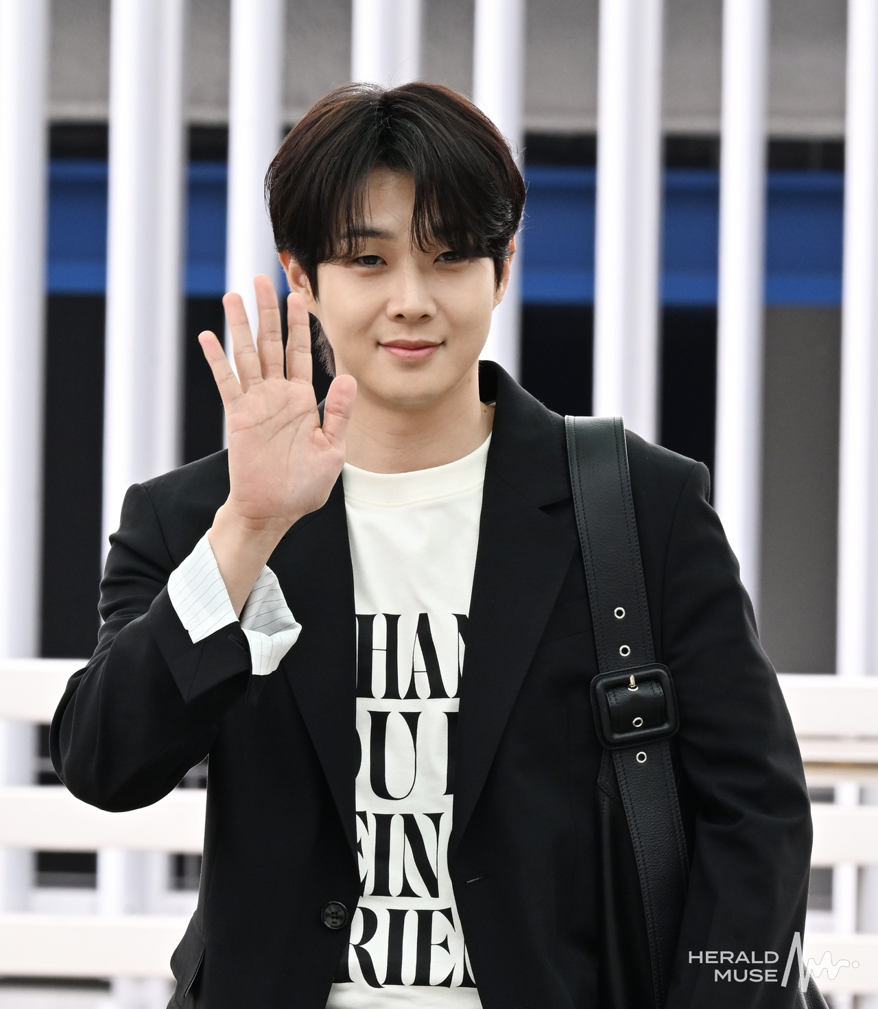 [헤럴드뮤즈=윤병찬 기자]배우 최우식이 22일 인천국제공항을 통해 해외 일정 참석차 프랑스 파리로 출국했다.