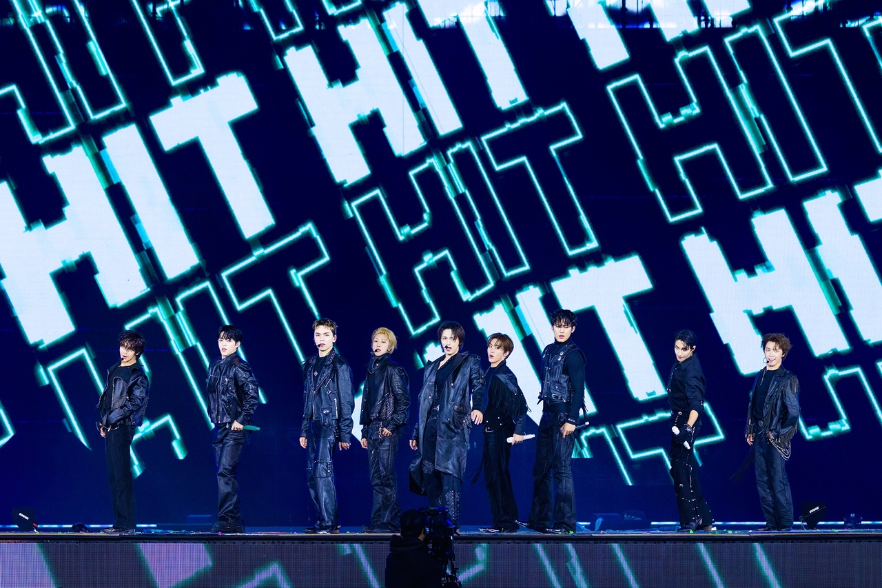 Seventeen performs "Hit" during the "New_" encore concert, held at Incheon Asiad Main Stadium in Incheon, Sunday. (Pledis Entertainment)