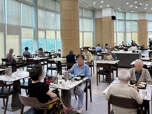 “10년 살았어요” 月550만원…시니어타운 초고령 해법될까
