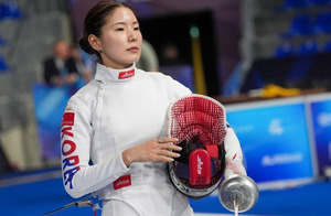 Song Se-ra wins bronze at Asian Fencing Championships