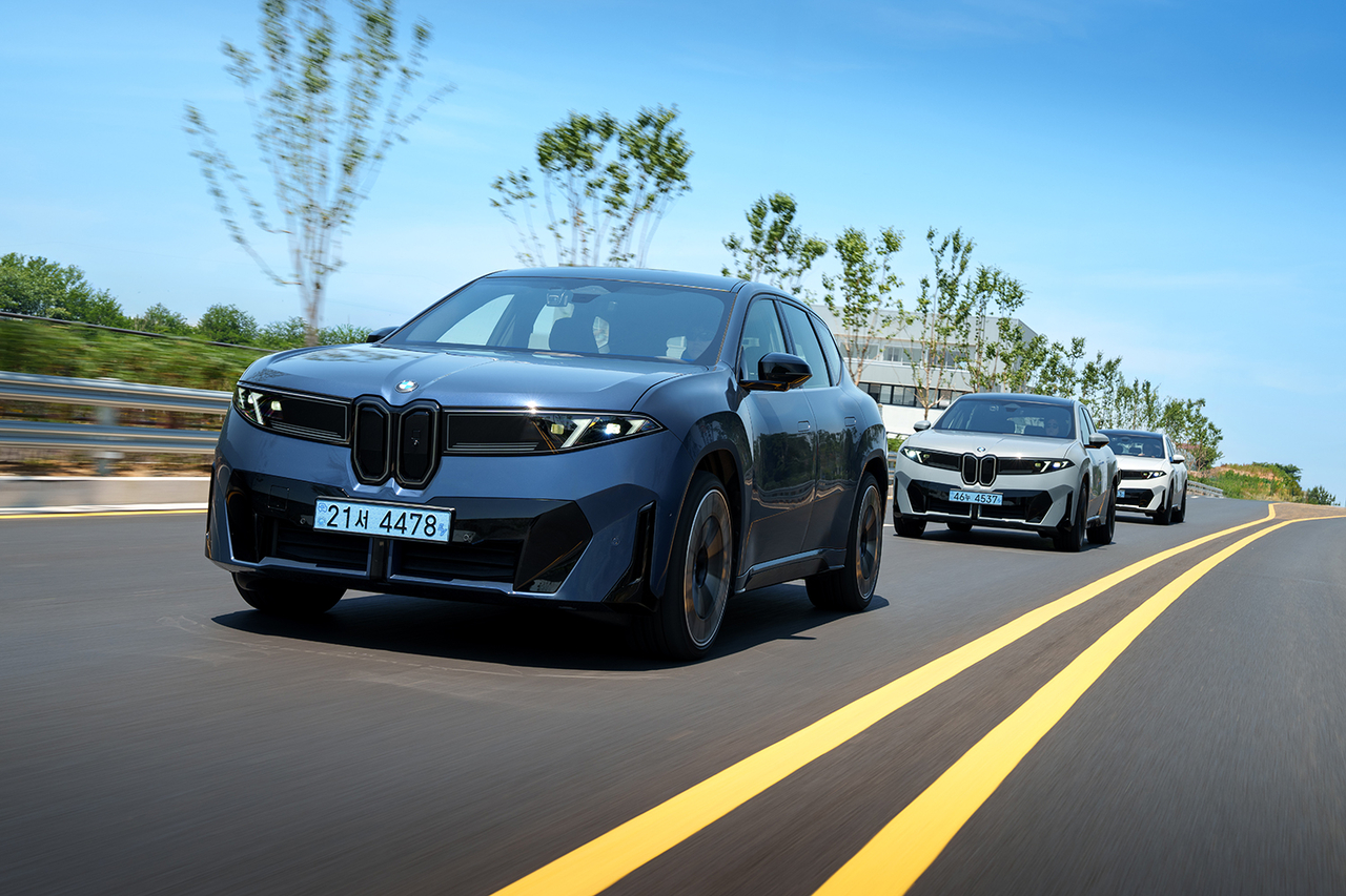 BMW The New iX3 SUV (BMW Korea)