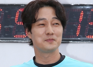 “은인 같은 사람”…소지섭, SNS 팔로잉 ‘딱 1명’ 정체는 ‘그 형’이었다