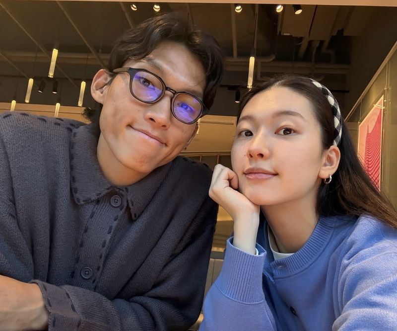 Kim Seung-gyu (left) and Kim Jin-kyung. [Kim Jin-kyung's Instagram]