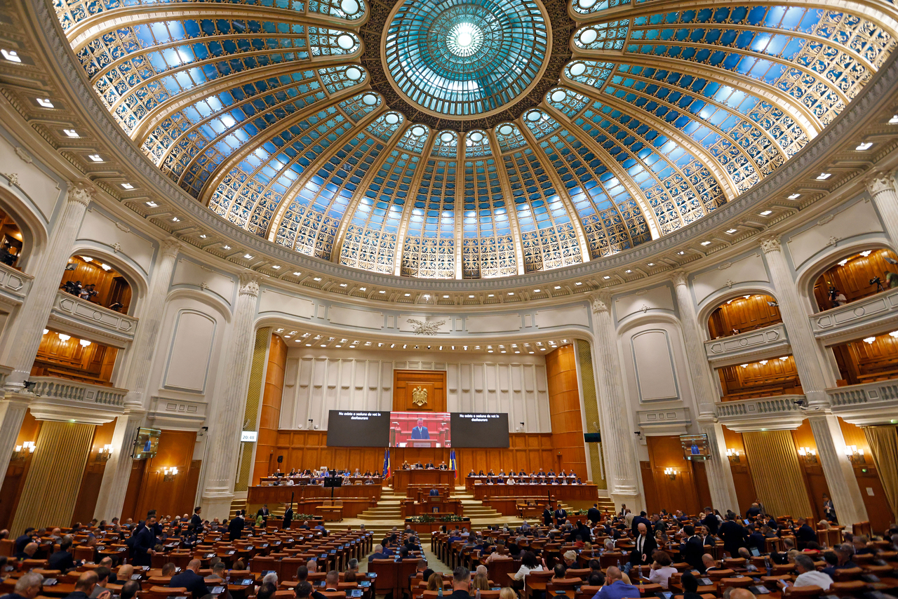Romanian Prime Minister-designate Adrian Vestea delivers a speech in Bucharest, Romania, Monday. (Xinhua-Yonhap)
