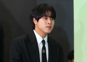 이무진 “1년치 정산금 못 받았다”…차가원 소속사에 소송 ‘승소’, 독자활동 가능