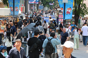 Foreign arrivals in S. Korea surpass 10 million, on course to new annual high