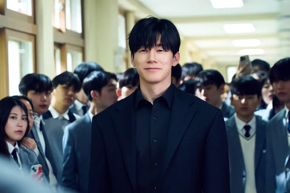 "Teach You a Lesson," starring Kim Moo-yul (Netflix)