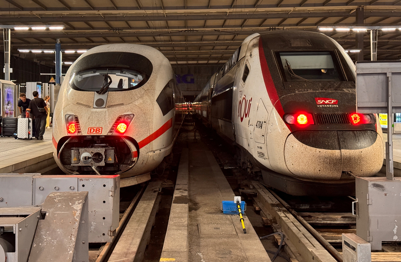 Two trains stand side by side at a station in Munich, Tuesday. (Reuters-Yonhap)