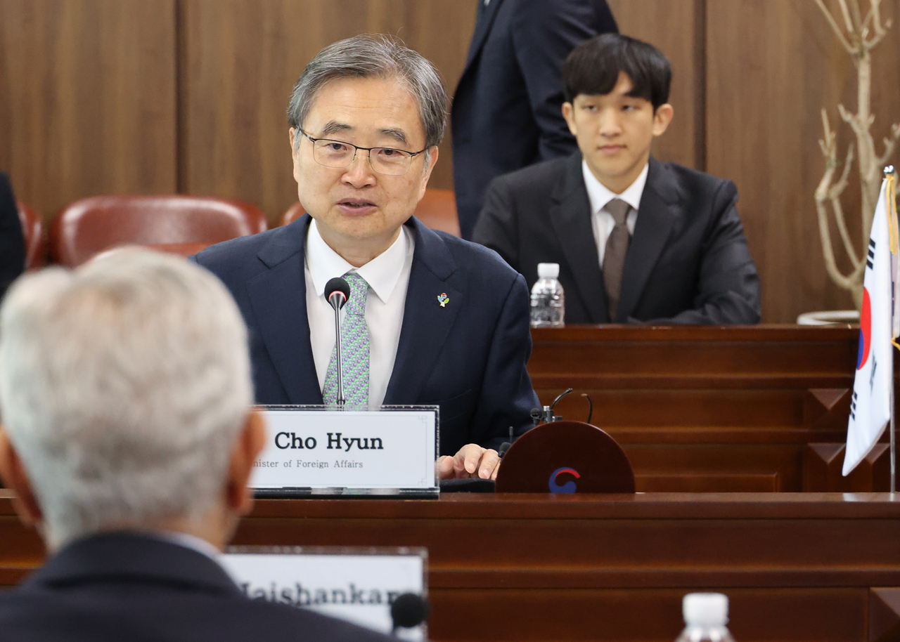 Foreign Minister Cho Hyun (Yonhap)