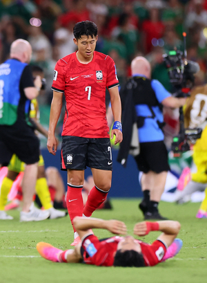 S. Korea's fate left hanging after defeat to S. Africa