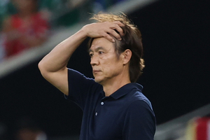 홍명보 “최선 다했다 생각…결과는 감독의 책임”