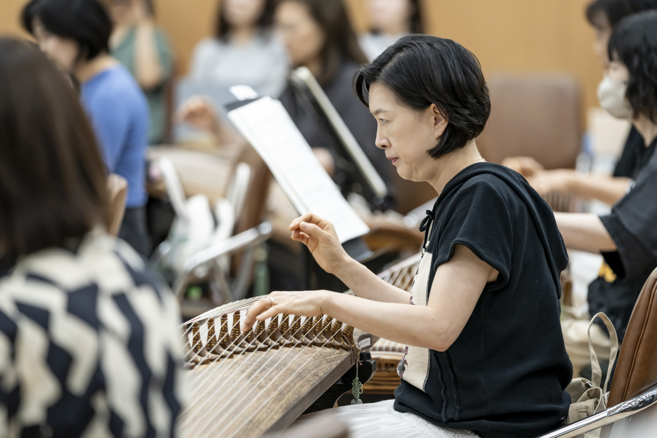 A rehearsal scene for "Coexistence" (National Gugak Orchestra)