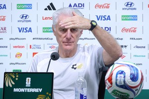 “할리우드 대작 영화”…‘0-1 홍명보호 굴욕 안긴’ 남아공은 축제 분위기, 정부 축하성명까지