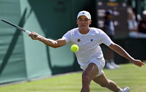 Kwon Soon-woo wins Wimbledon return, Djokovic advances