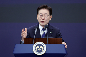 Lee goes to Gwangju to launch Korea's AI Industrial Revolution