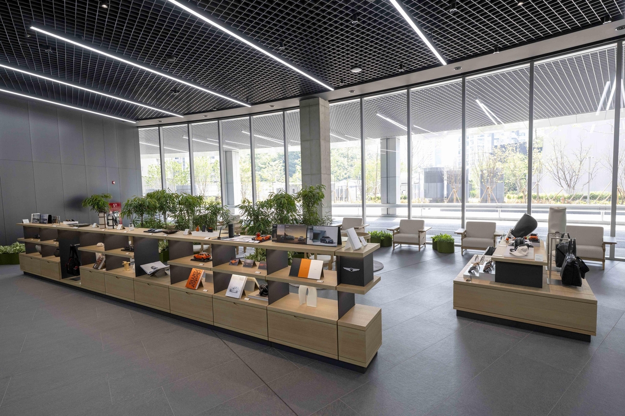 The Genesis merchandise exhibition space on the first floor of Hyundai Motor's Suwon Hi-Tech Center in Giheung-gu, Yongin, Gyeonggi Province. [Provided by Hyundai Motor]
