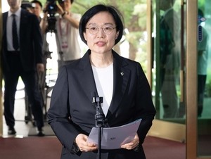 Han becomes South Korea's 1st female PM since 2007
