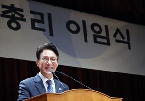 이임하는 김민석 총리 “새로운 장에서 더 큰 사명감으로 국정 뒷받침”