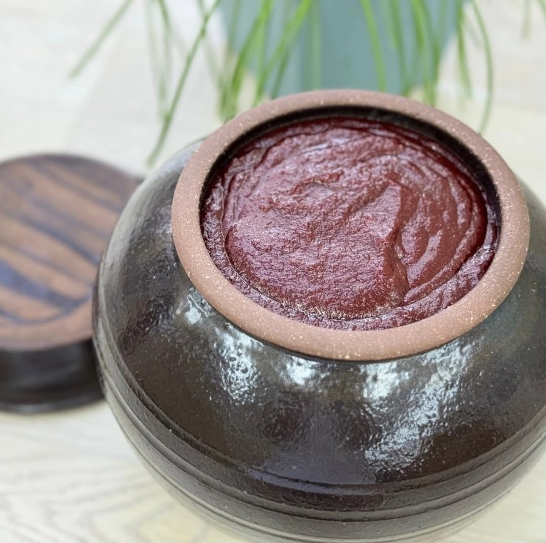 Gochujang fermented in onggi (Instagram @templefood_sunsik)