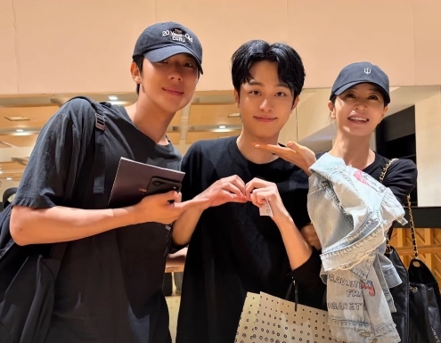 사진=김혜수 채널