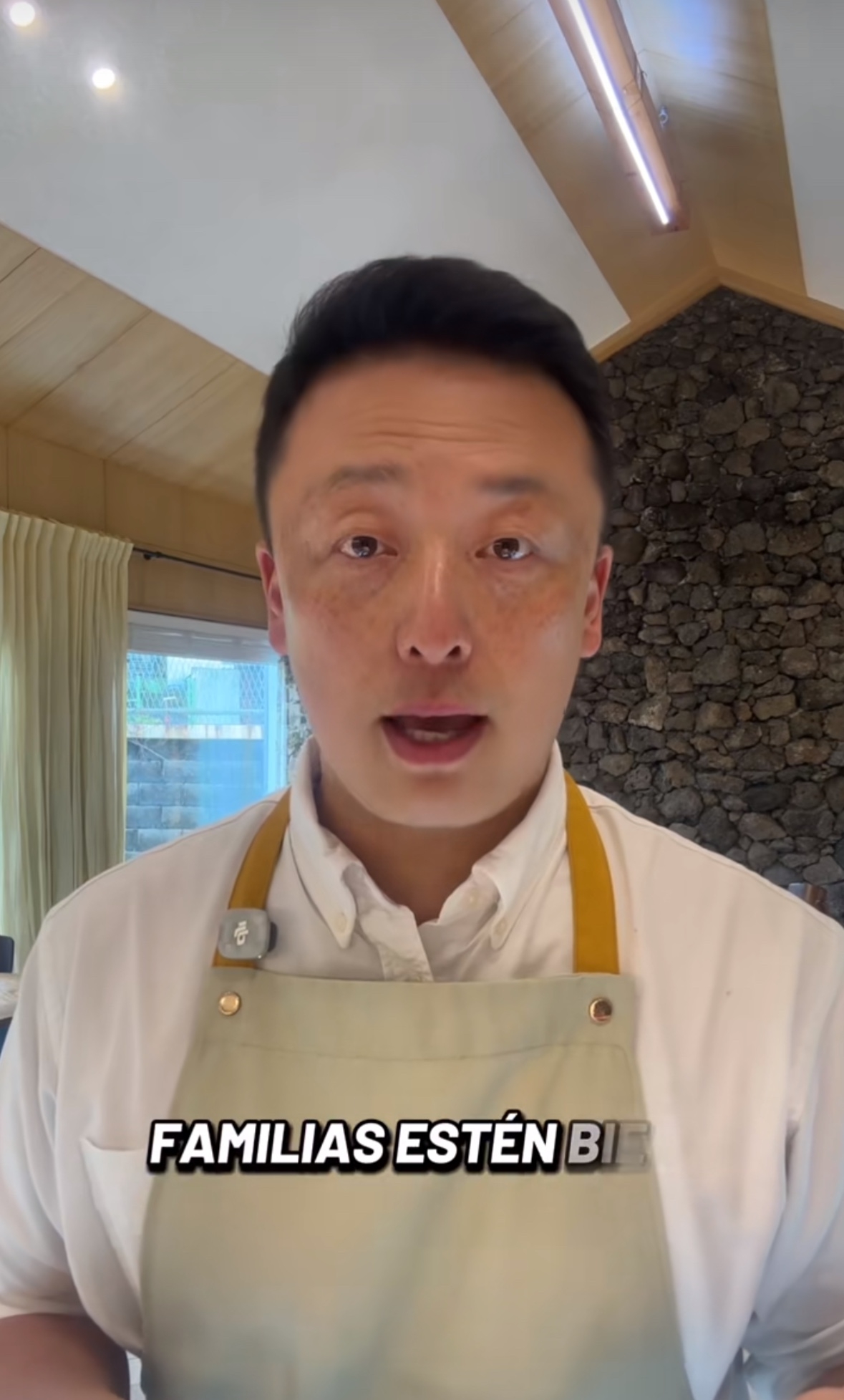 A captured image of Yum Ji-hong, a cafe owner in Jeju, sending his support for the victims of the earthquake in Venezuela. (Tiktok)