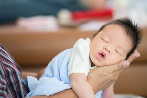 설마했는데…“12개월 아기 옹알이 빨리 반응하면 ADHD 가능성 낮아져” 예방 효과?