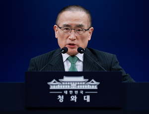 Lee heads to NATO summit with eye on world’s largest defense market