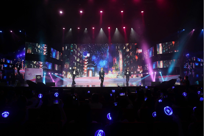K-pop group Winner performs at the opening ceremony of the Korea Brand and Entertainment Expo at the National Convention Center in Hanoi, Vietnam, Friday. (KOTRA)