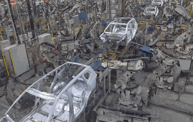 A robotic arm performs welding at VinFast's Haiphong factory in Vietnam on Thursday (local time). (Kwon Je-in/The Korea Herald)