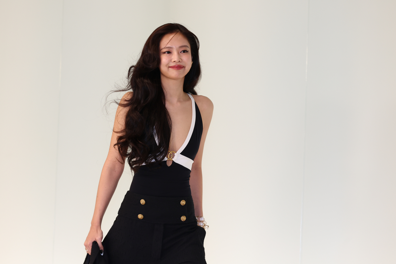 koreaherald.com - Yonhap - Jennie headlines 2 major European music fests
