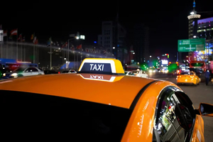 Man dies after being run over by taxi in Gangnam alley