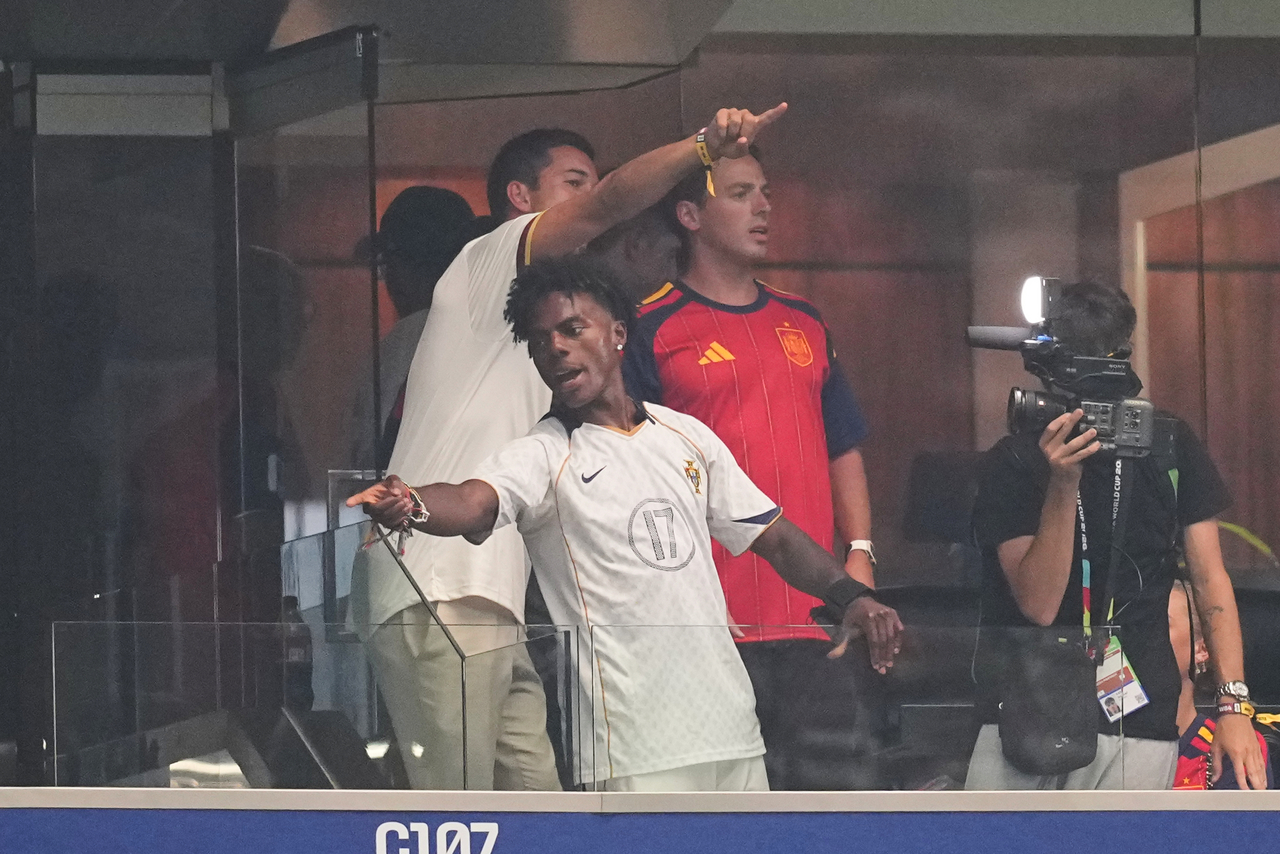American YouTuber and online streamer Darren Jason Watkins Jr., known as IShowSpeed, gestures during the World Cup Round of 16 soccer match between Portugal and Spain in Arlington, Texas, near Dallas, Monday.  AP-Yonhap
