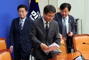 Calls for caution over prosecution reform grow within ruling party