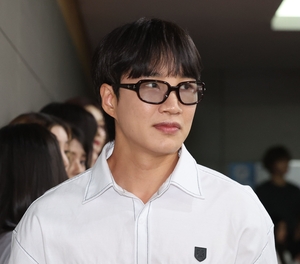 “하나님, 좀 더 놀다 오겠습니다”…술에 빠진 김기리, 故 박지선 죽음에 방황 멈춰